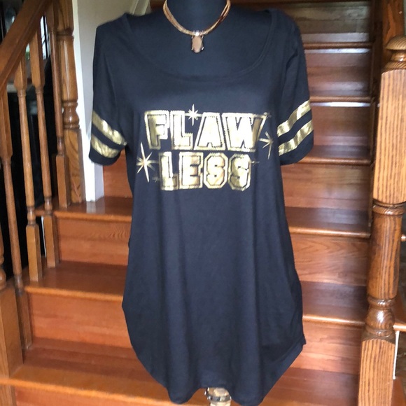 Hot Kiss Top - Picture 1 of 6